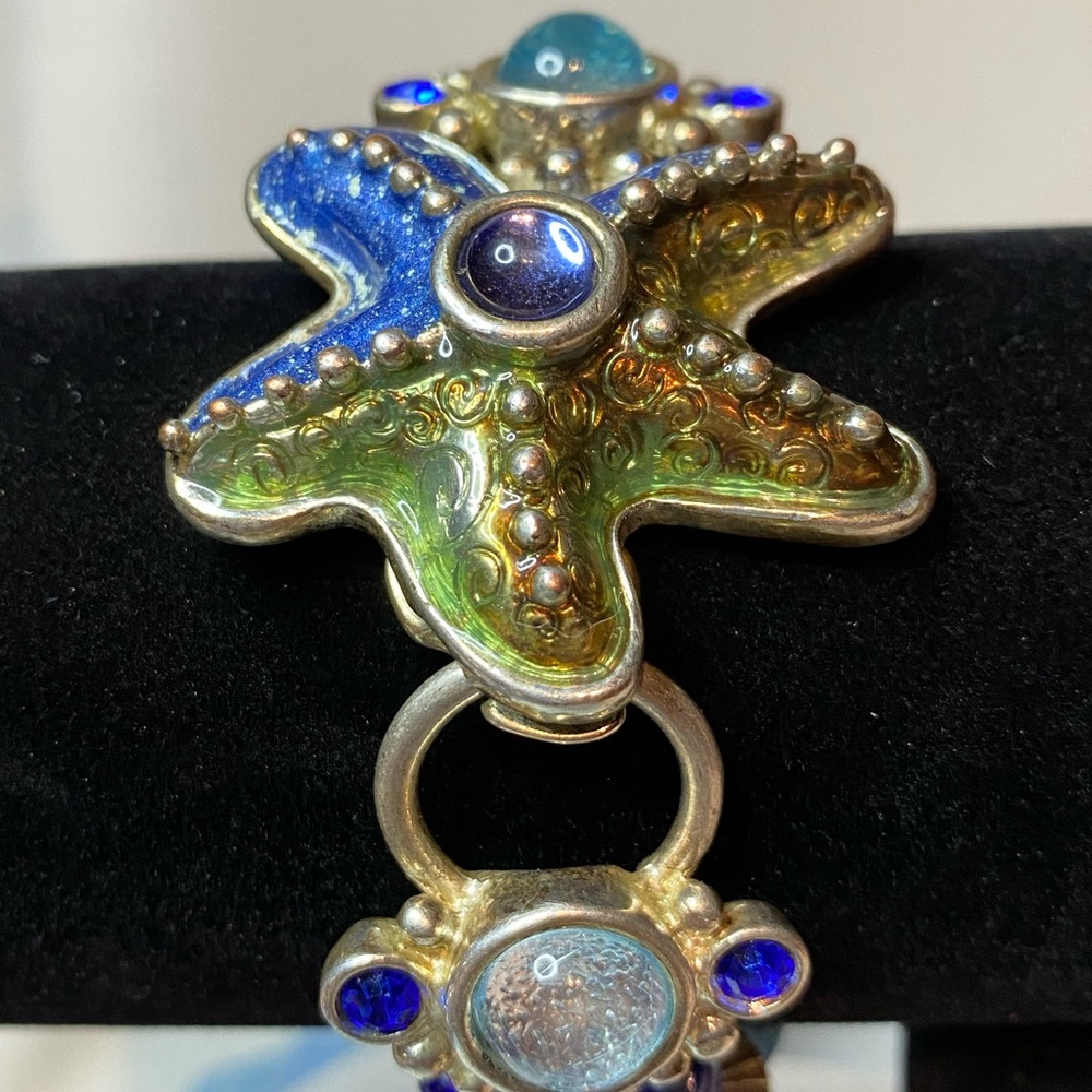 Vintage Chico’s Starfish Bracelet Blue faux glass beads Magnetic closer